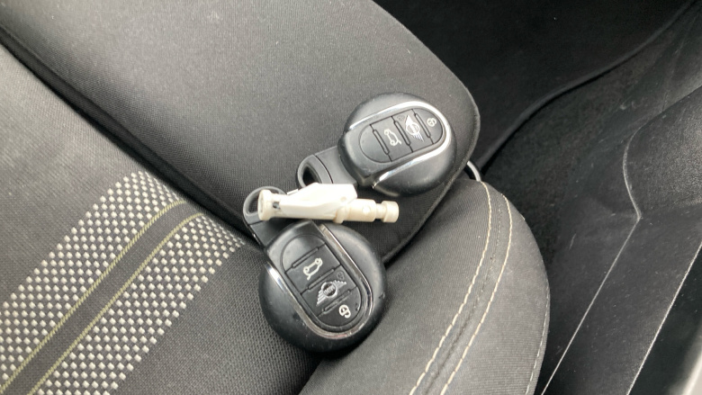 MINI Hatchback 135kW Cooper S Level 1 33kWh 3dr Auto Electric Hatchback